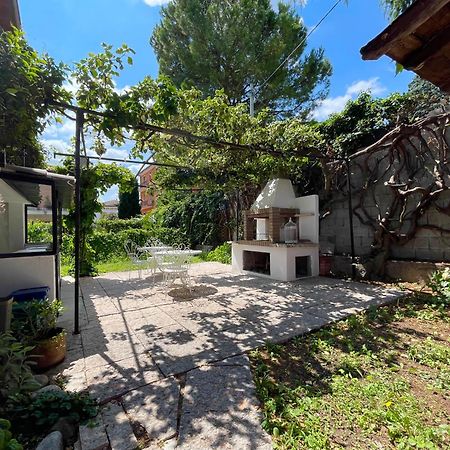 Villa Magnolia Apartments, Lago Di Garda بسكييرا ديل غاردا المظهر الخارجي الصورة