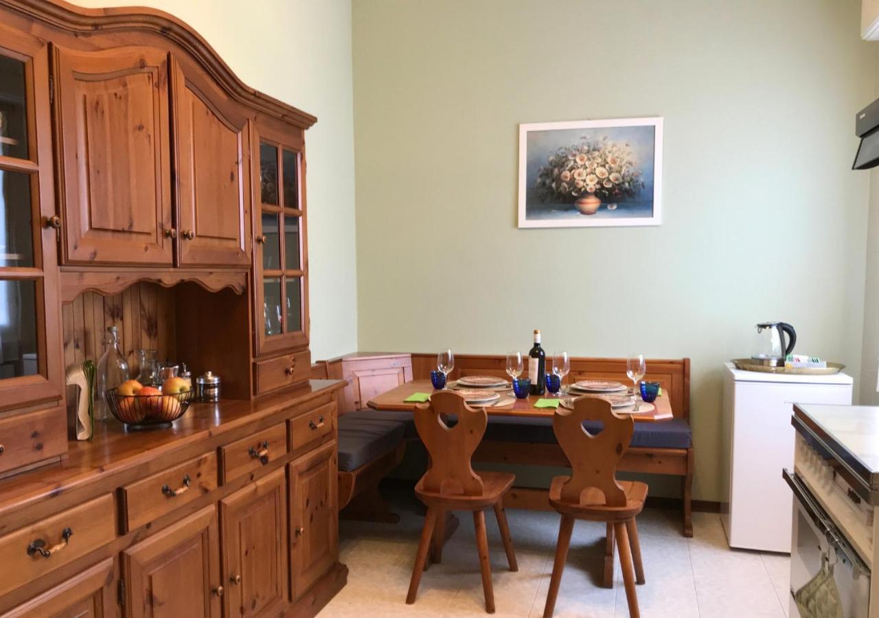 Villa Magnolia Apartments, Lago Di Garda بسكييرا ديل غاردا المظهر الخارجي الصورة