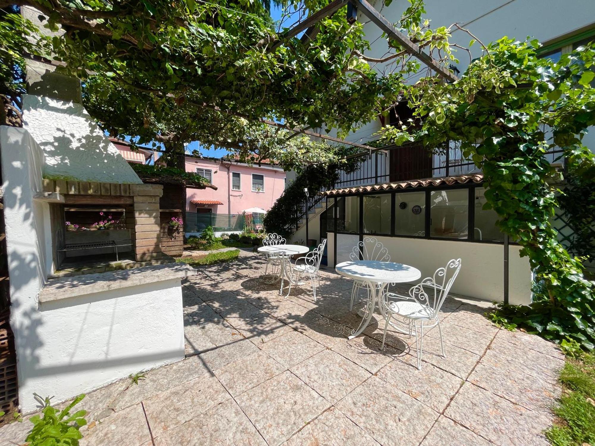 Villa Magnolia Apartments, Lago Di Garda بسكييرا ديل غاردا المظهر الخارجي الصورة