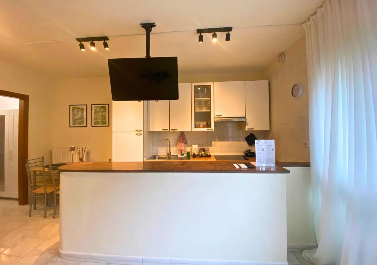 Villa Magnolia Apartments, Lago Di Garda بسكييرا ديل غاردا المظهر الخارجي الصورة