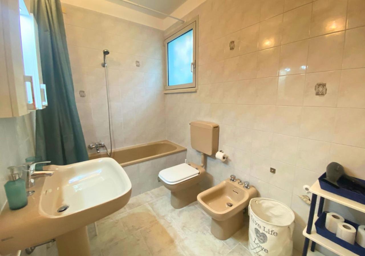 Villa Magnolia Apartments, Lago Di Garda بسكييرا ديل غاردا المظهر الخارجي الصورة